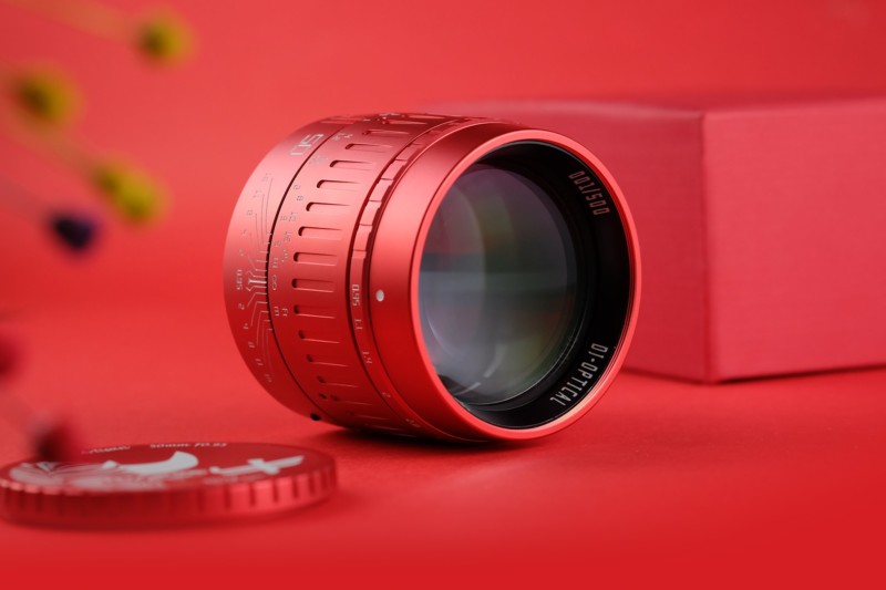 Red TTArtisan 50mm f / 0.95 Lensi, Kırmızı Muhteşem! Mobil Foto