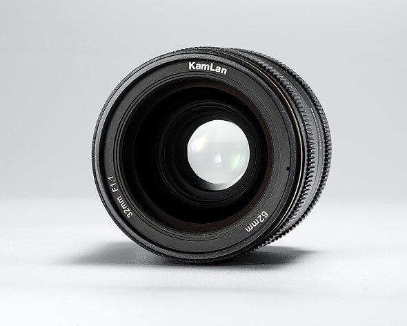 KamLan, 32mm F1.1 manuel lens, sadece 300$! Fotoğraf Haber