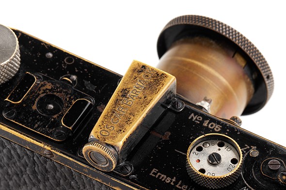 Oskar Barnack'ın sahip olduğu 0-Serisi Leica kamerasının açık artırmada 2,6 milyon doları geçmesi bekleniyor! LEICA
