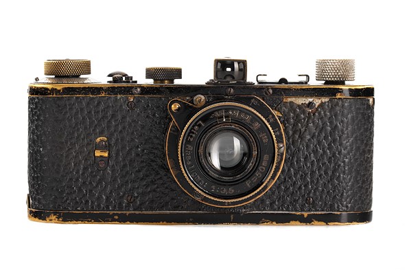 Oskar Barnack'ın sahip olduğu 0-Serisi Leica kamerasının açık artırmada 2,6 milyon doları geçmesi bekleniyor! Fotoğraf Haber