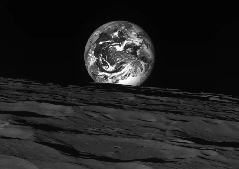 Kore Ay aracı, Dünya'nın Muhteşem Siyah Beyaz Fotoğraflarını Çekti! Fotoğraf Haber