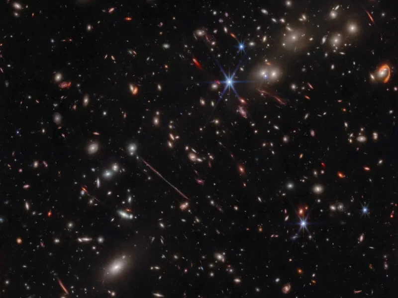 Webb Garip Uzak Galaksileri İnanılmaz Yeni Ayrıntılarla Ortaya Çıkarıyor! UZAY