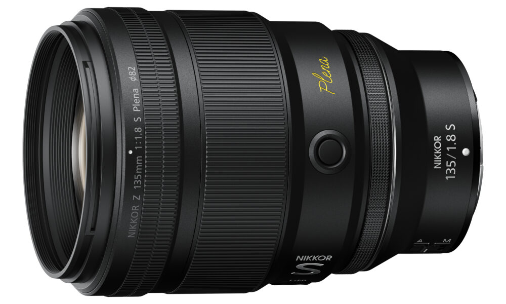 Nikon, ışığı emmek için geniş bir ön elemana sahip hızlı bir lens olan Nikkor Z 135mm f/1.8 S 'Plena' lensi duyurdu! FOTO HABER