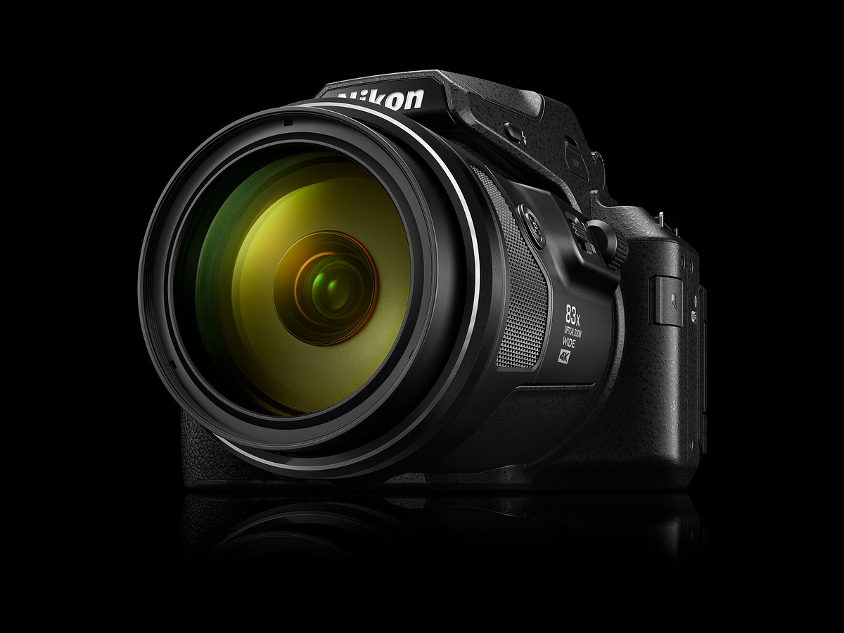 Nikon Coolpix P950, Mega-Zoom 4K Video, Geliştirilmiş EVF!